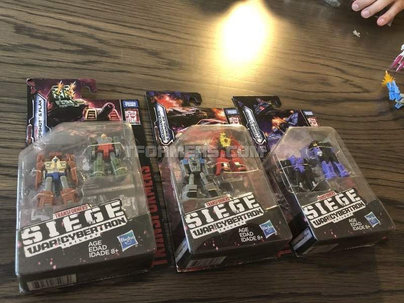 Transformers Siege War For Cybertron Preview Wave 1  (22 of 103)